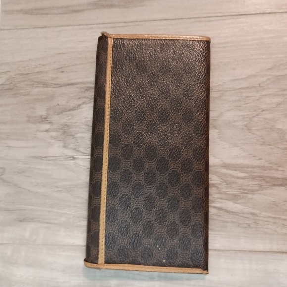 Authentic, Celine Canvas Brown Macadam Long Bi-fold Wallet - Picture 4 of 13